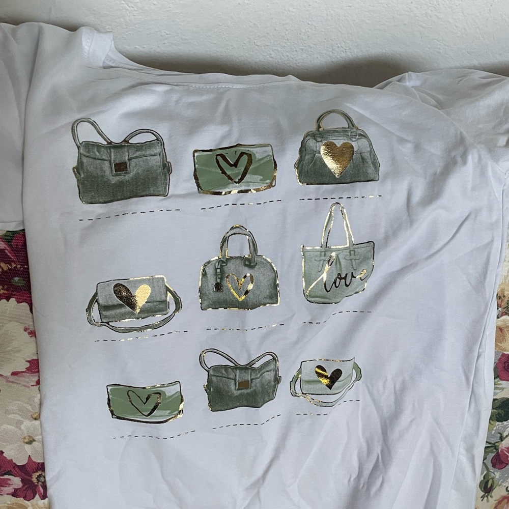 Brand New White Cotton T shirt with Bags Print - Picture 4 of 5
